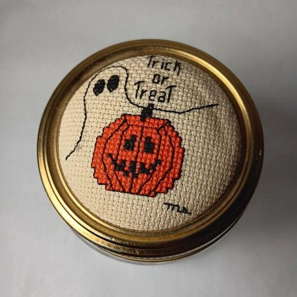 Halloween Handmade Cross Stitch Lid Glass Jar Trick or Treat Ghost Pumpkin 4oz - Picture 5 of 12